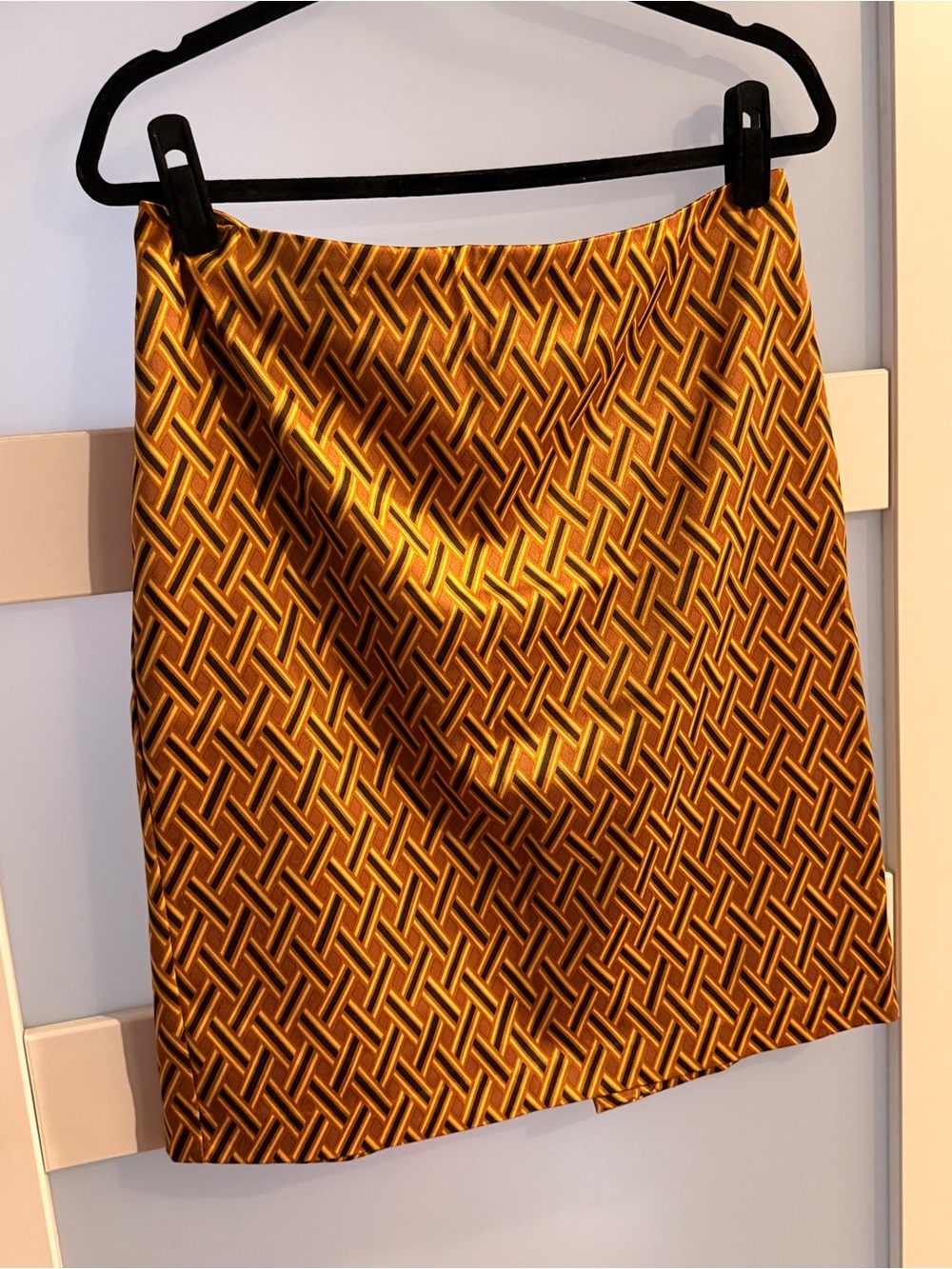 New York & Company Metallic Gold Patterned Mini Skirt